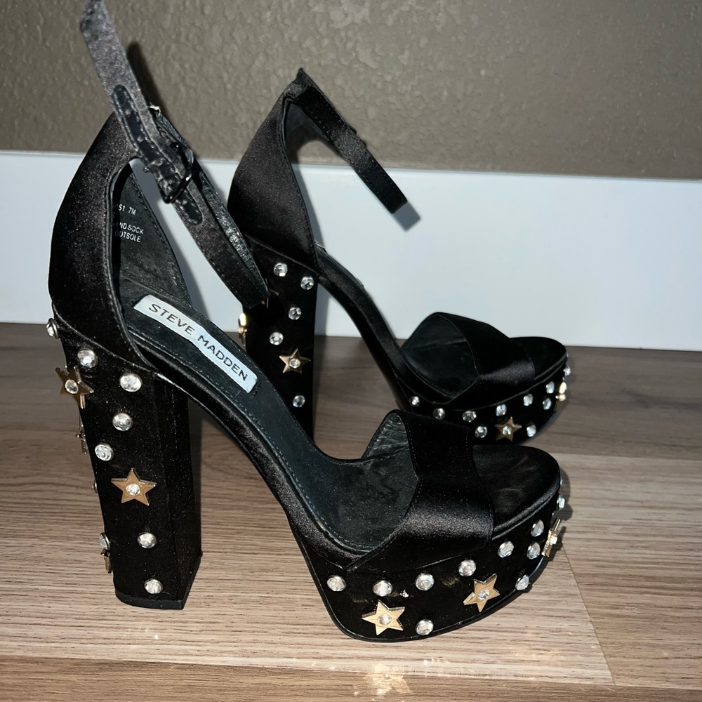 Steve Madden Black Platform Heel W/ Gems